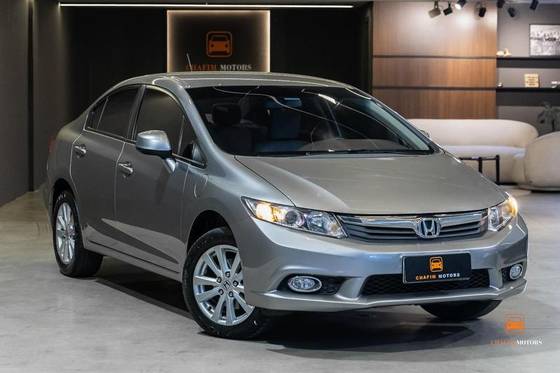 HONDA CIVIC 1.8 LXS 16V FLEX 4P AUTOMÁTICO HONDA CIVIC 1.8 LXS 16V FLEX 4P AUTOMÁTICO